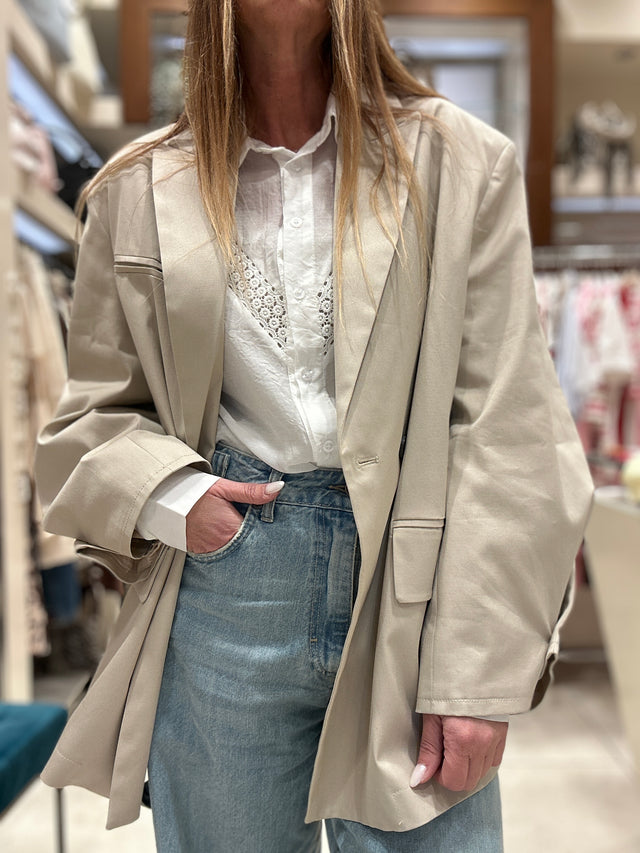 Blazer Over