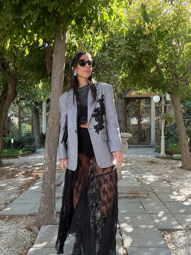 Gonna in pizzo asimmetrica